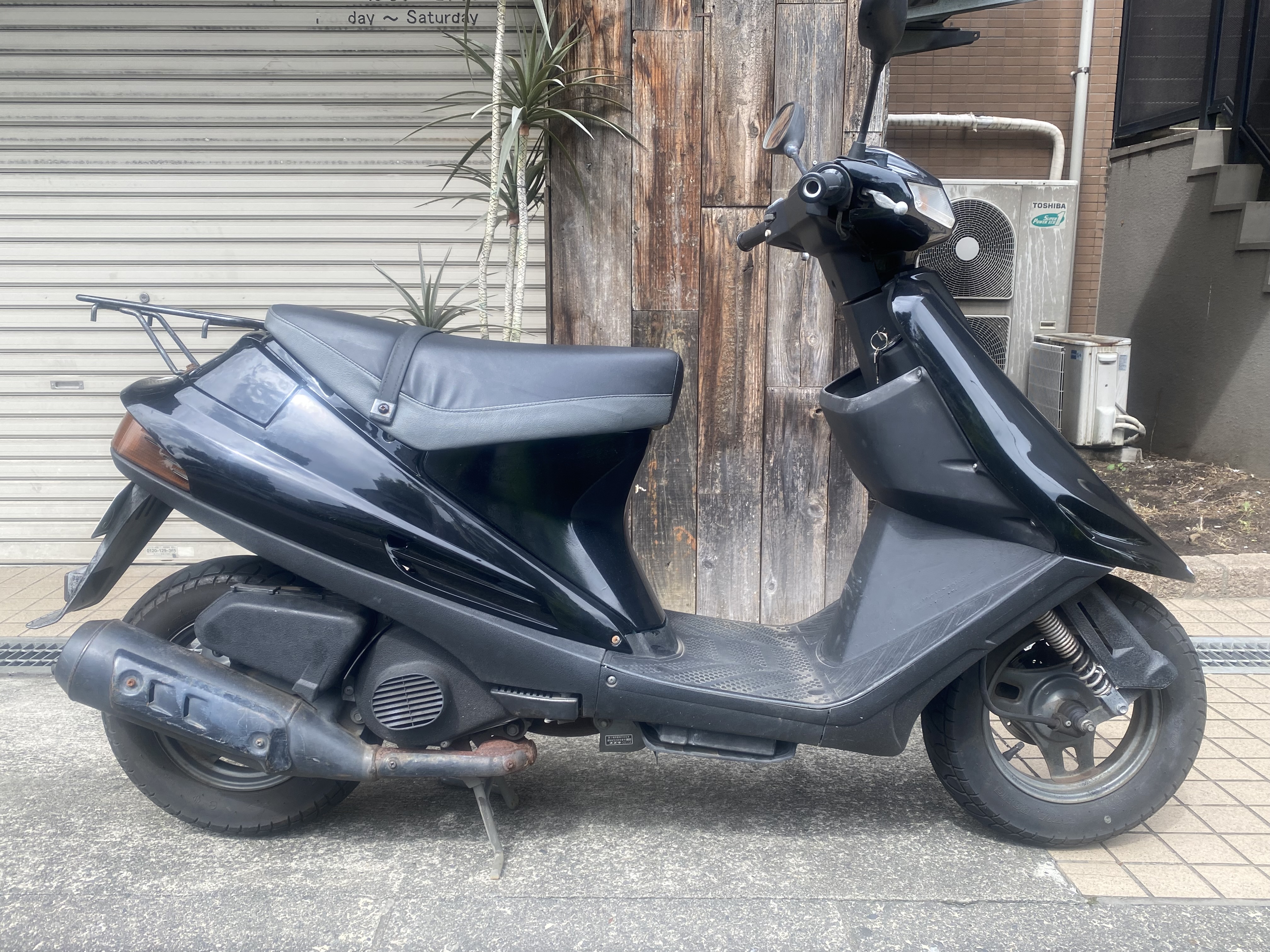 �X�Y�L �A�h���XV100 CE11A